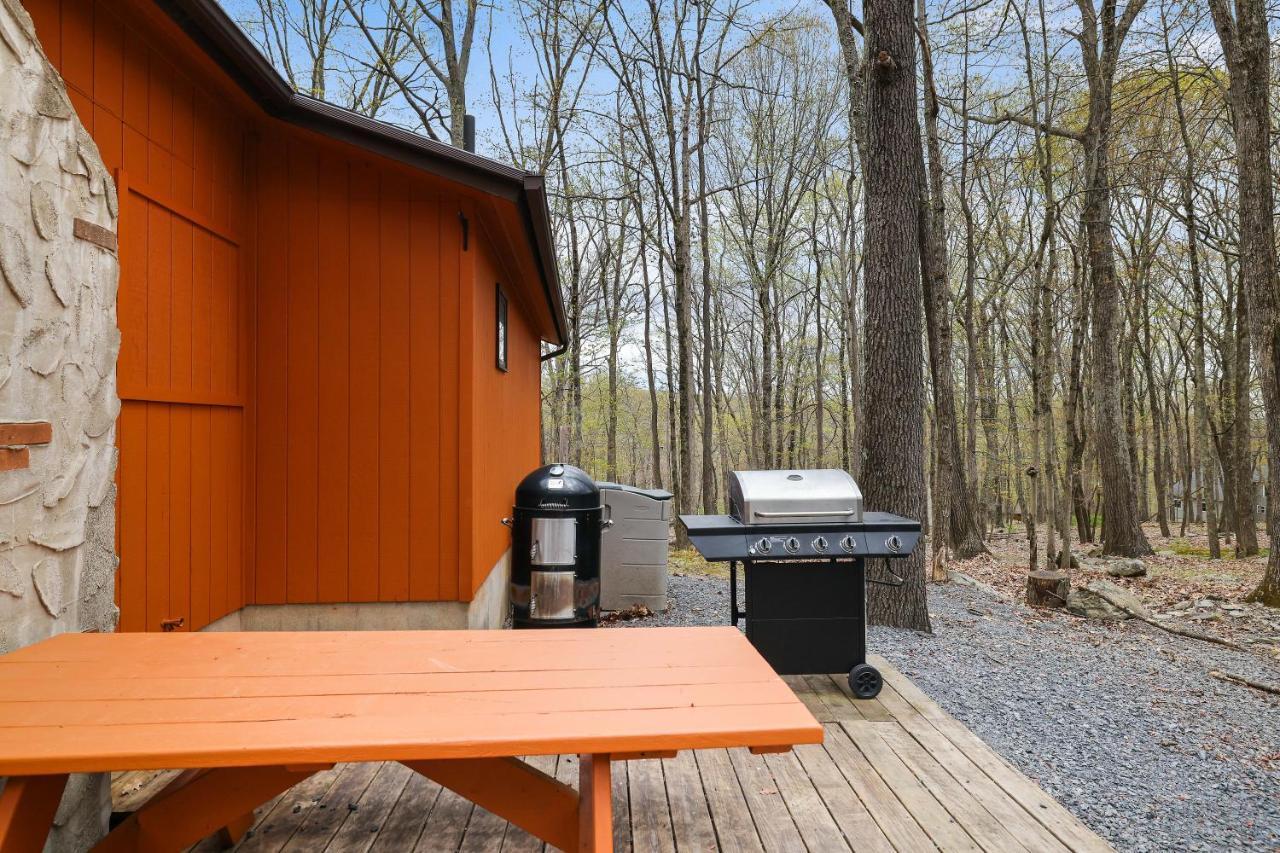 Premier Cozy Cabin - Free Amenities & Comm Indoor Pools Bushkill Exterior foto
